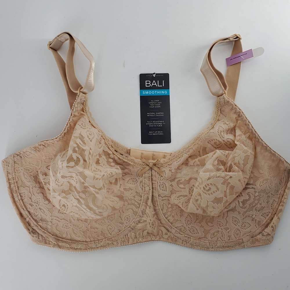 NWT Bali Women's Smoothing Stretch Lace Bra 38D